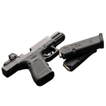 UTG GL915 15-round 9mm polymer magazine for Glock 19 and 26.